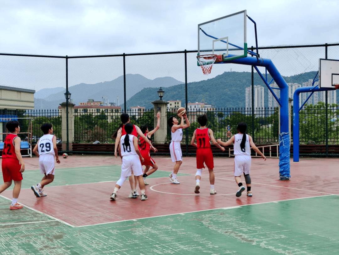 青少年篮球联赛再次迎来高潮