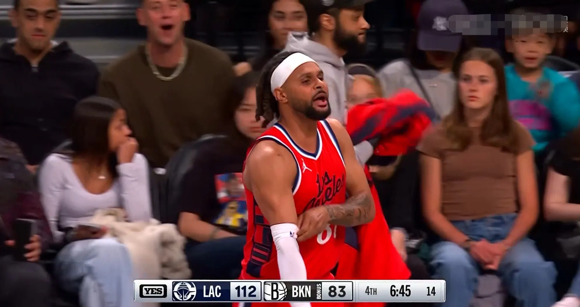 篮网客场击败对手，壮心不已