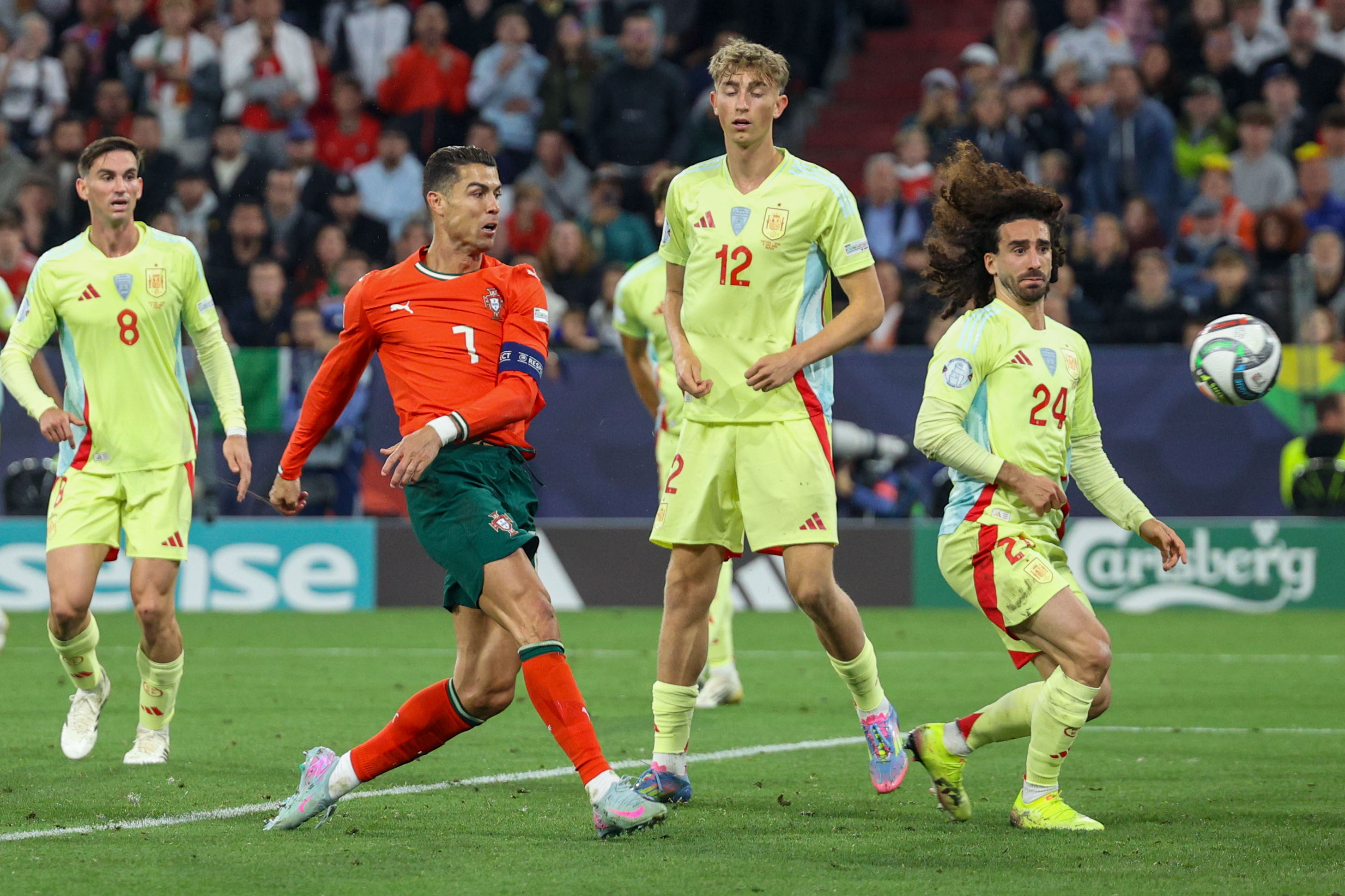 关于葡萄牙队在欧国联比赛中遭遇困境，出线梦碎的信息