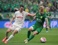 雷加利斯特队主场夺冠，豪取三分