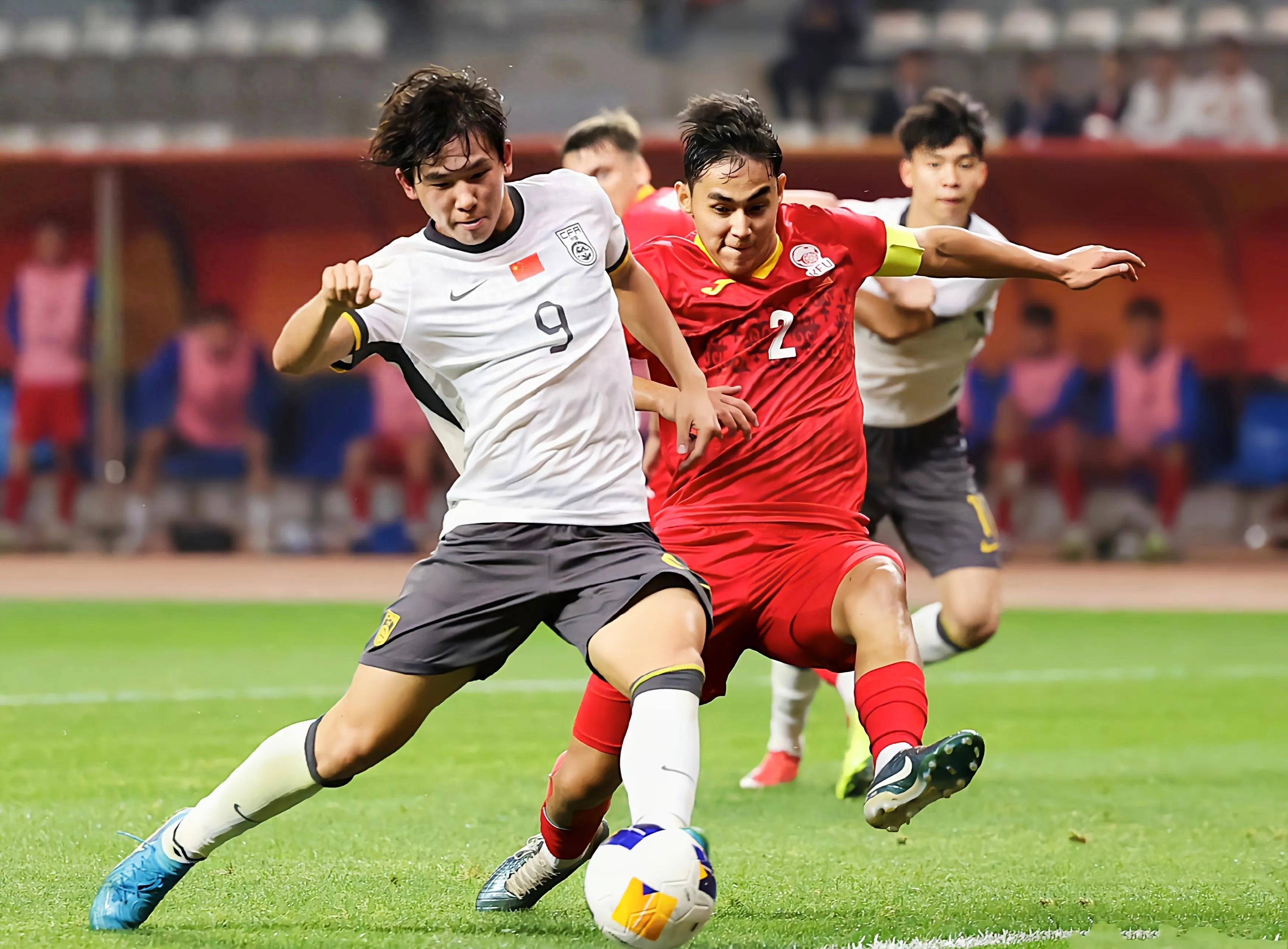 澳大利亚队在国际锦标赛上一路领先