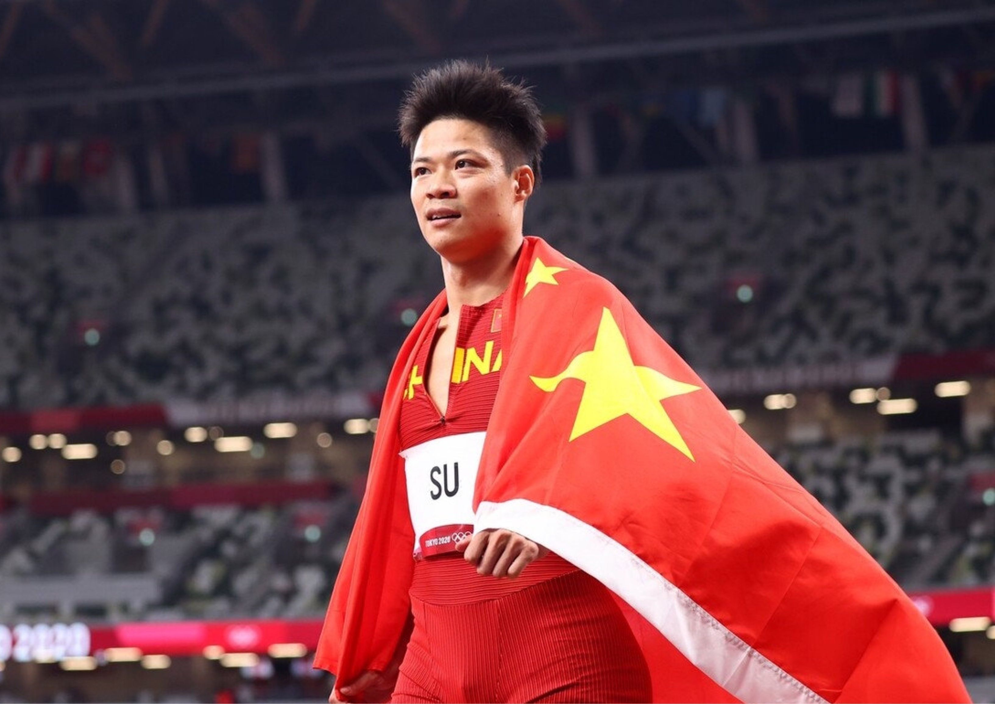 包含中国运动员惊艳亮相，刷新全国纪录的词条