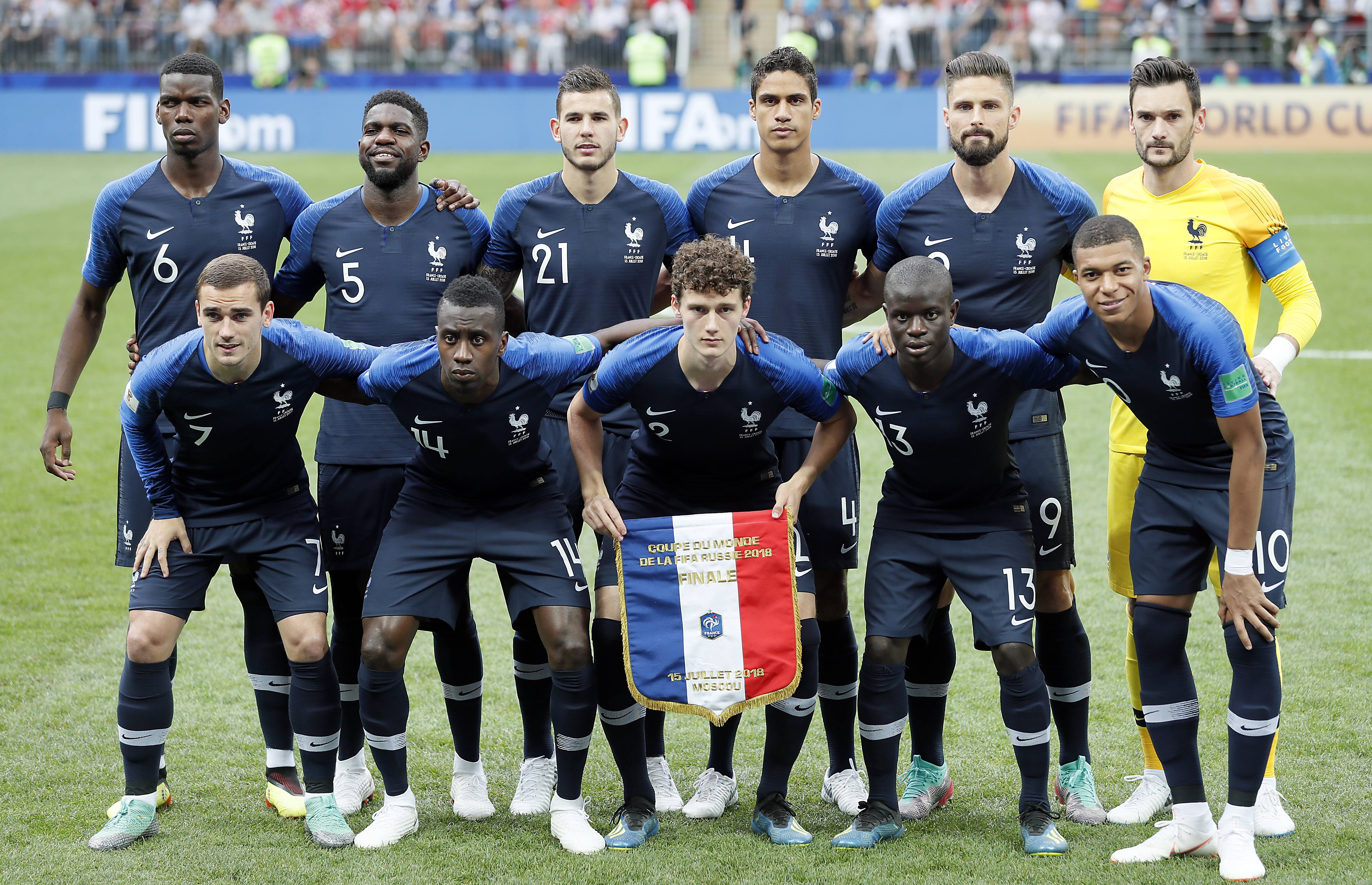 欧洲预选赛球员默契配合，战术布置娴熟的简单介绍