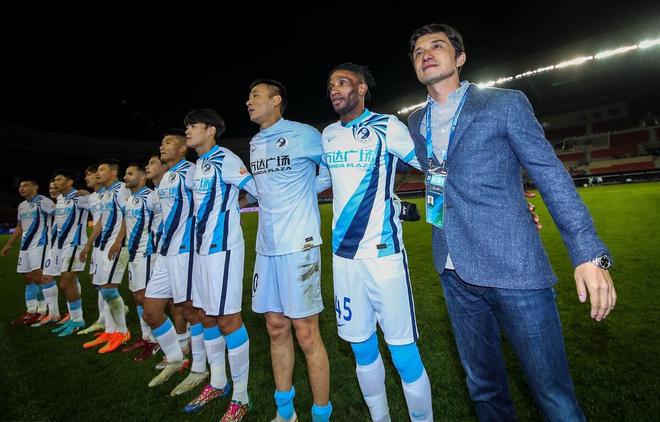 大连人高位抢分，联赛目标不看涯