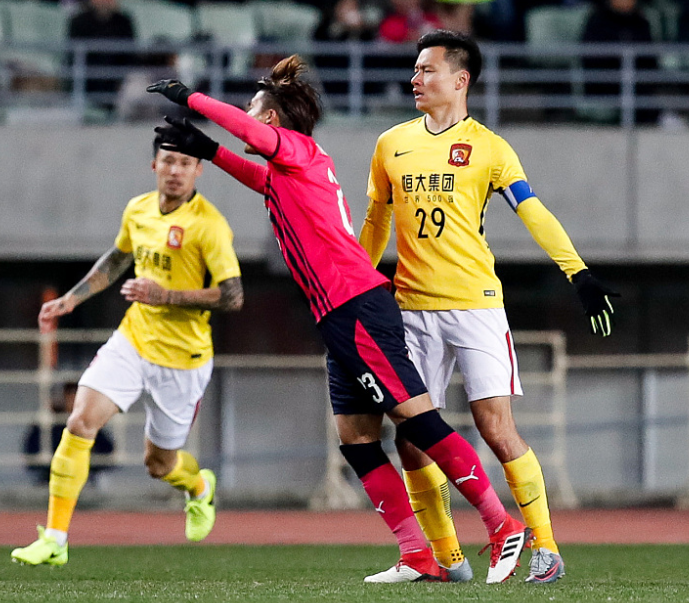 恒大客场战平韩国济州联亚冠小组赛出线命悬一线