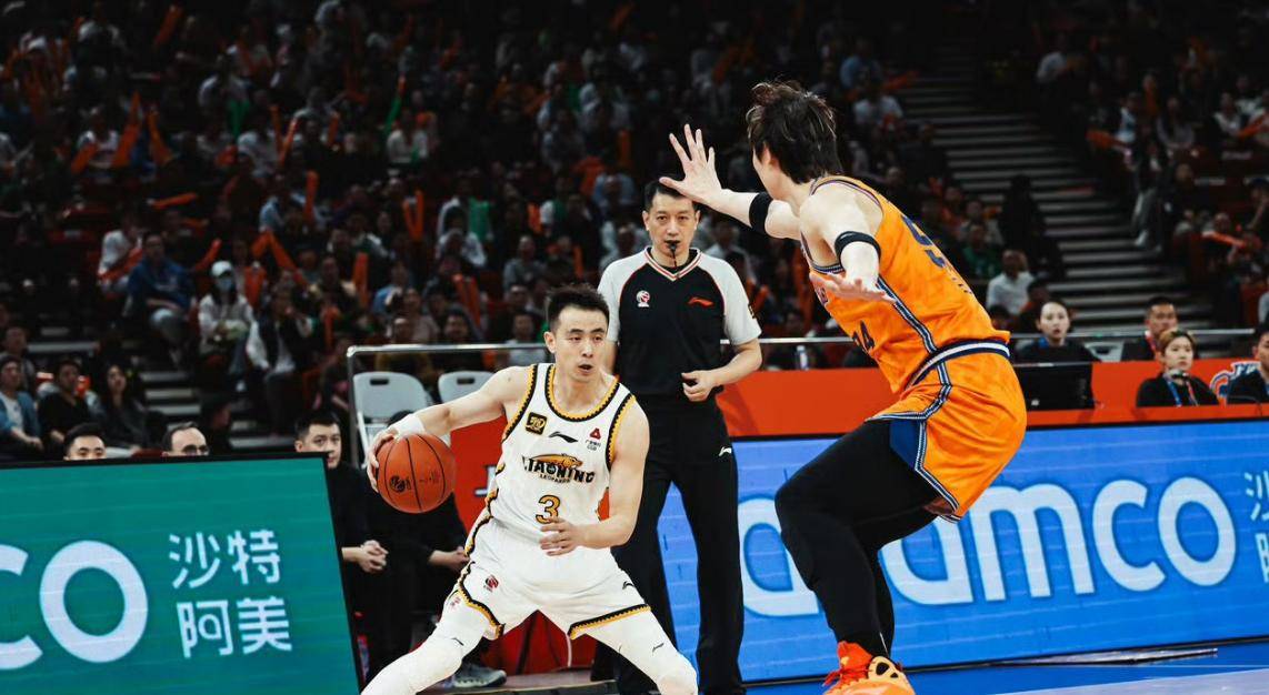辽宁男篮胜山东强队