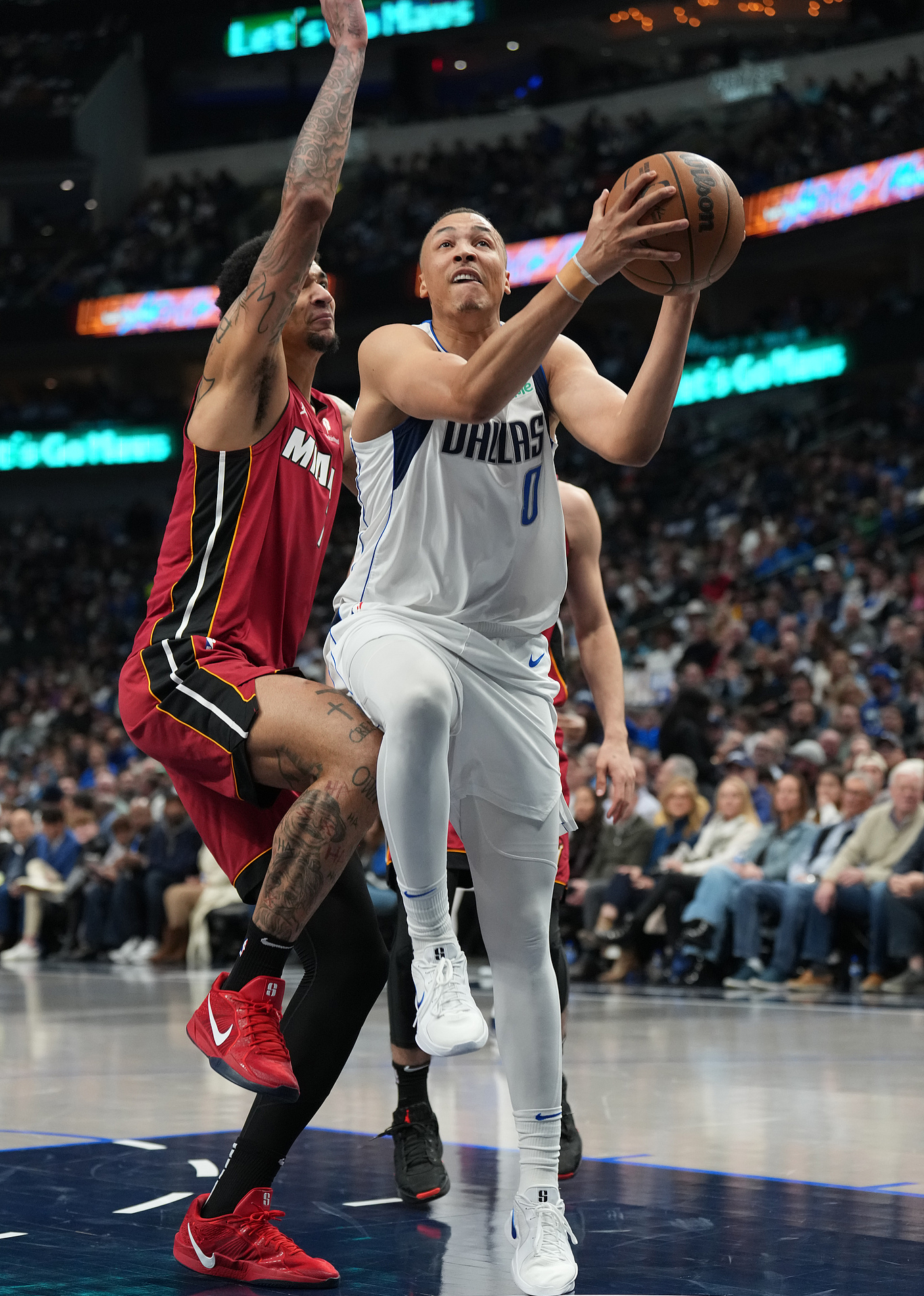 热火主场击败独行侠，取得七连胜