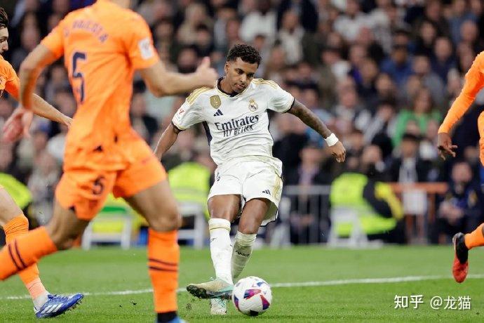 皇马击败瓦伦西亚，继续西甲联赛领跑