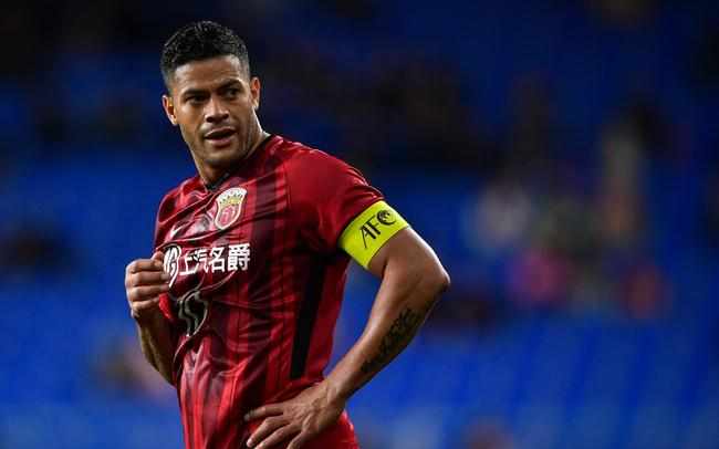 包含上港官宣胡尔克回归中超！的词条