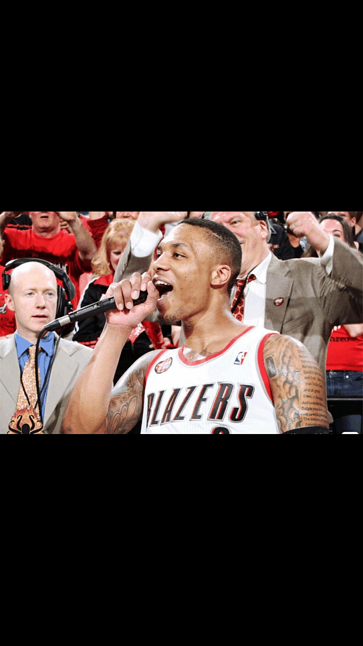 包含开拓者客场逆转魔术，利拉德关键时刻发威的词条