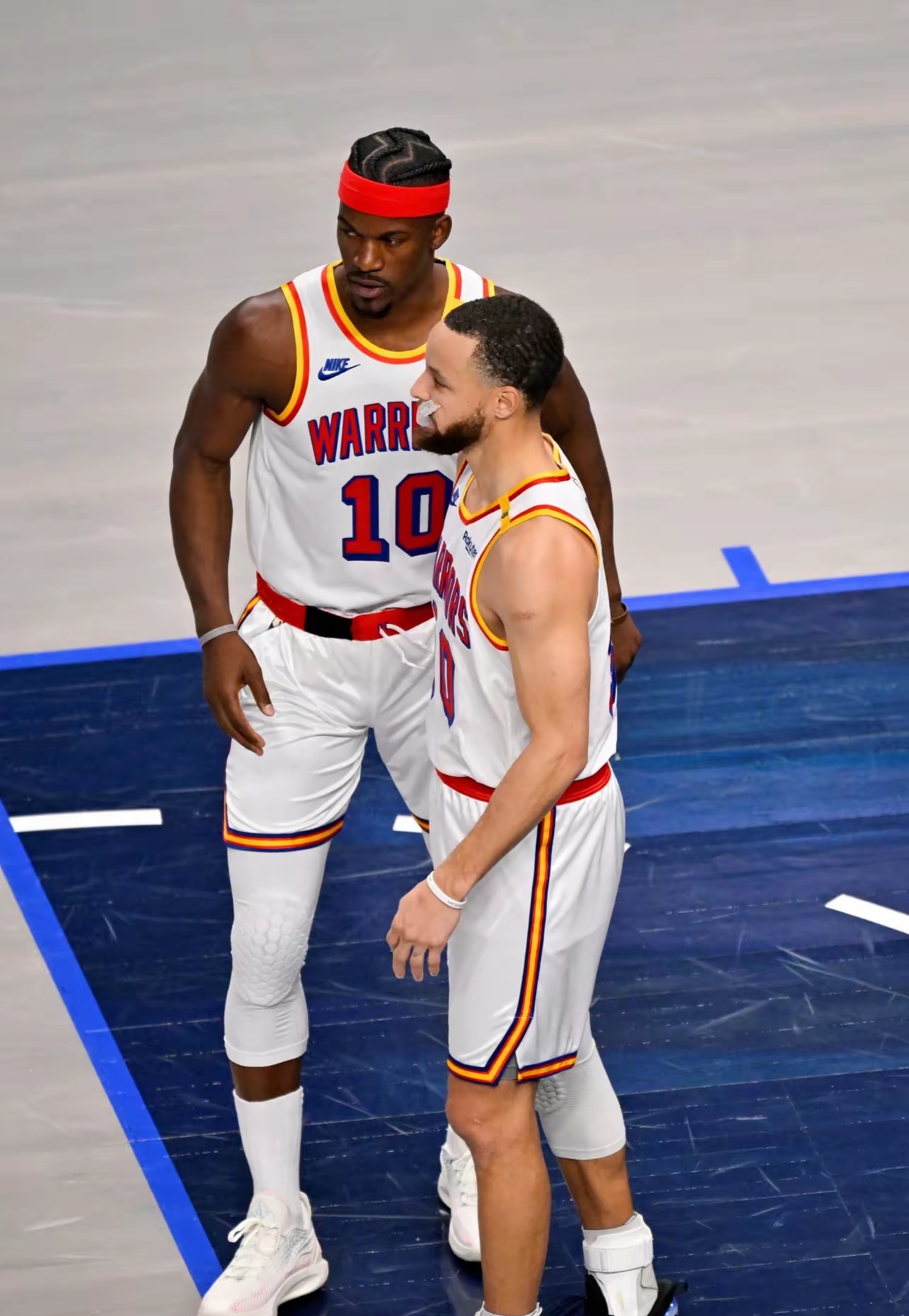 勇士客场止步掘金，遭遇两连败