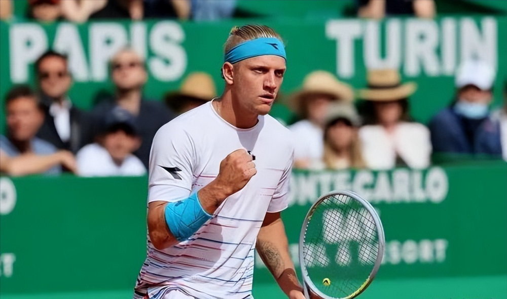 包含LGD鏖战FPX，Perkz完成史诗逆转宿命之战小组赛，强势挺进下一轮的词条